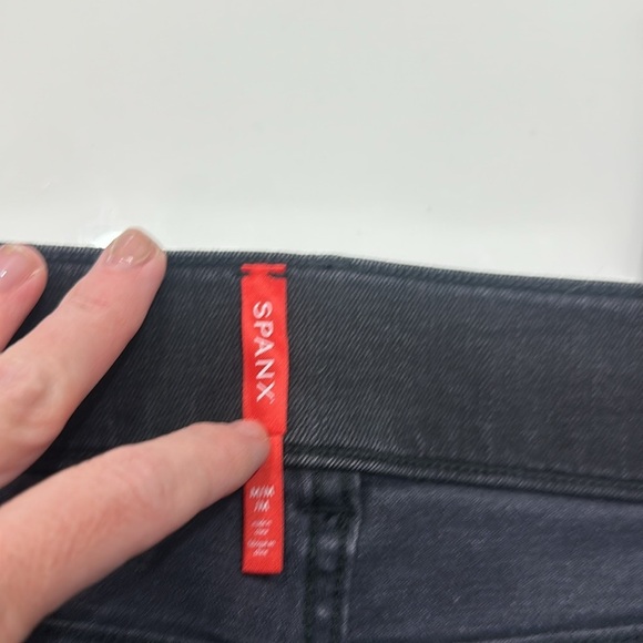 Spanx Ankle Straight Leg Jeans 20355R - Vintage Black - medium (6-8) Item#BZ - Picture 8 of 12